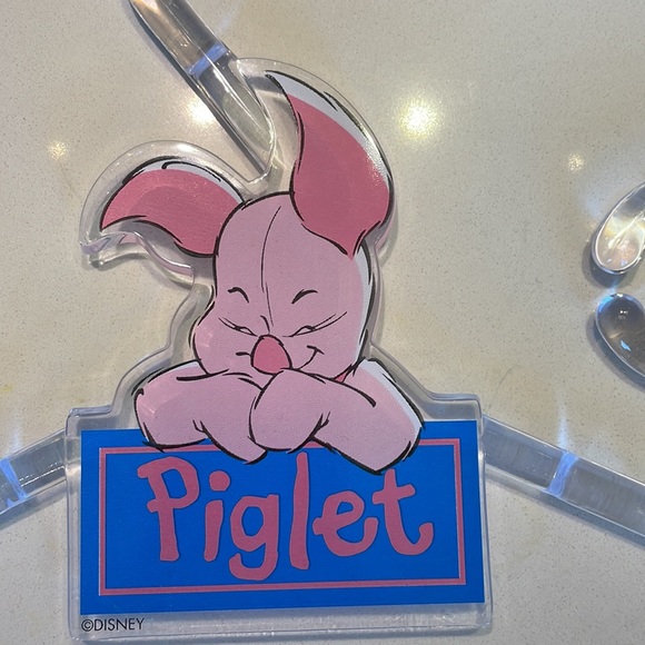 Vintage Hangers, Disney Winnie, Tigger, Piglet, kids Hangers - Picture 3 of 9